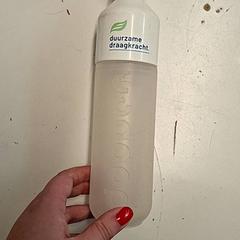Üveg Dopper, amint azt Avonturenpark Hellendoorn az iLost segítségével jelentette.
