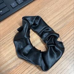 Scrunchie, ako bolo nahlásené Vrije Universiteit Brussel (VUB) pomocou iLost
