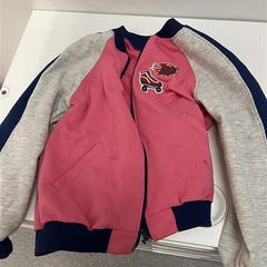 Sudadera con capucha, segundo informou IKEA Praha – Černý Most usando iLost