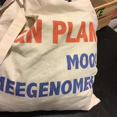 Bolsa de yute, segundo informou Qbuzz U-OV usando iLost