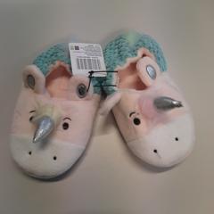 Sloffen Rosé blauw wit, jak nahlášeno Connexxion Zeeuws-Vlaanderen pomocí iLost