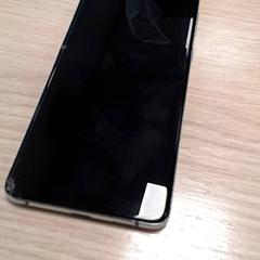 Telefone Samsung, como reportado por Qbuzz Fryslân utilizando o iLost