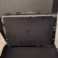 İLost kullanarak Eindhoven Airport tarafından bildirildiği gibi Leptop çantası Zwart