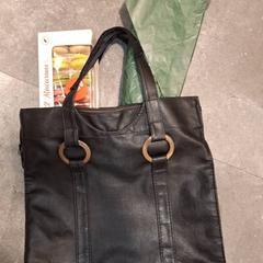 Tasje, segundo informou Qbuzz DMG usando iLost