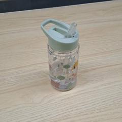 Fľaša na vodu väts, ako bolo nahlásené IKEA Älmhult pomocou iLost