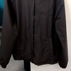 Jacket Zwart, as reported by Arriva Infoshop Enschede using iLost