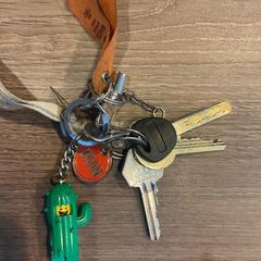 Kulcsok, amint azt Gemeente Amsterdam - Bureau Gevonden Voorwerpen az iLost segítségével jelentette.