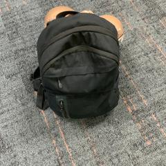 Ryggsäck, rapporterat av Connexxion Amstelland-Meerlanden Schiphol Noord med iLost