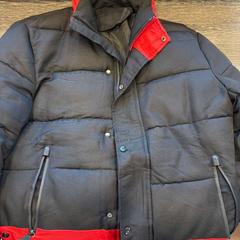 Giacca, come riportato da WestCord Hotel Eindhoven utilizzando iLost