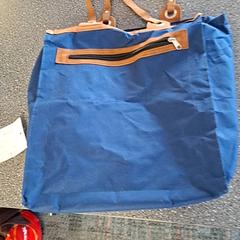 Väska, rapporterat av Connexxion Amstelland-Meerlanden Amstelveen med iLost