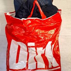 Tasje kleding, ha sido reportado por Qbuzz DMG con iLost