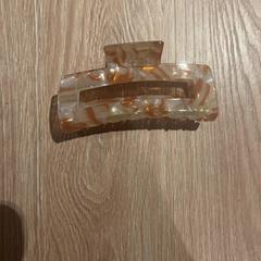 Hårklämma, rapporterat av Van der Valk Hotel Eindhoven - Best med iLost