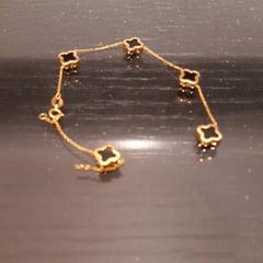 İLost kullanarak Grand Hotel Amrath Kurhaus tarafından bildirildiği gibi Bileklik