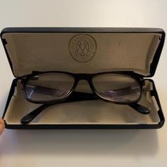 Lunettes, a été signalé par Fenix utilisant iLost