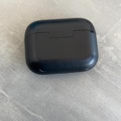 Pouzdro na airpods, jak nahlášeno Arriva Achterhoek-Rivierenland pomocí iLost