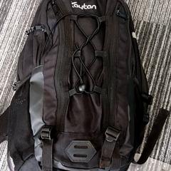 Mochila Zwart, ha sido reportado por Arriva Vechtdallijnen con iLost