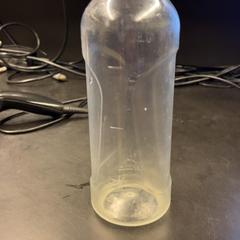 Ampolla per beure, segons ha informat Universiteit Gent - Faculteitsbibliotheek LW mitjançant iLost