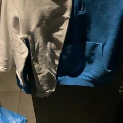 Bluse Blue, gemeldet von MEININGER Hotel Amsterdam City West über iLost