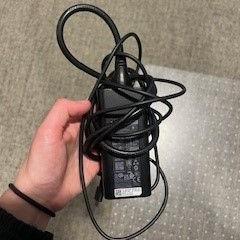 Adaptér, jak nahlášeno Cursus en vergadercentrum Domstad pomocí iLost