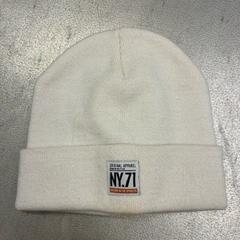 Čiapka vit med märke, ako bolo nahlásené IKEA Linköping pomocou iLost