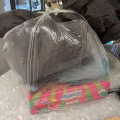 Roupa Pants, coat, onvoor spel bar cloo, segundo informou Conscious hotel Oudegracht usando iLost