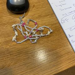 목걸이, iLost를 사용하여 Designer Outlet Roosendaal에 보고됨