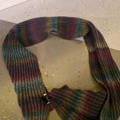 Bufanda RAINBOW, segons ha informat Room Mate Bruno mitjançant iLost