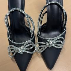 Cipő, amint azt RET az iLost segítségével jelentette.