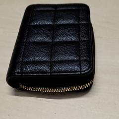 Portefeuille ALKHALAF, a été signalé par Arriva Oost-Brabant utilisant iLost