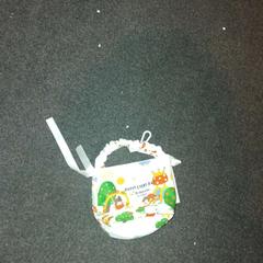 バッグ white/green/yellow がiLostで Leonardo Hotel Amsterdam Rembrandtpark によって報告されました