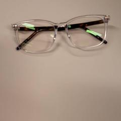 Lentes, segundo informou Zuyderland MC Sittard-Geleen usando iLost