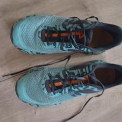 Wandelschoenen an iLost gemeldet