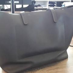 Bag, as reported by EBS Tramplein using iLost