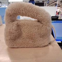 Tote bag Rose en fourrure kiabi, as reported by IKEA Hénin-Beaumont using iLost