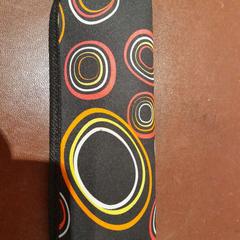 علبة نظارات noir، كما تم الإبلاغ عنه بواسطة TCL عبر iLost