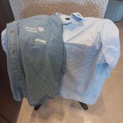 Ruházat kleding, amint azt Van der Valk Hotel Gorinchem az iLost segítségével jelentette.