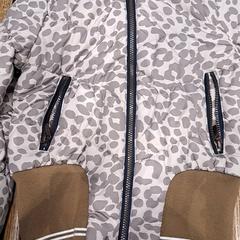 Gyermek dzseki Panterprint bruin/beige, amint azt IKEA Wilrijk az iLost segítségével jelentette.