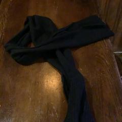 Sjal Zwarte sjaal, som rapportert av Café Leentje ved bruk av iLost