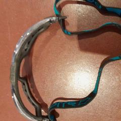 Lunettes noires, a été signalé par TCL utilisant iLost