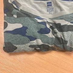 Košile T-shirt, jak nahlášeno Sheraton Brussels Airport Hotel pomocí iLost