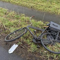 Zwarte fiets met fietstas (on the road), segons s'ha informat a iLost
