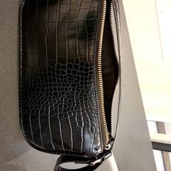 Handtasje Zwart، كما تم الإبلاغ عنه بواسطة Breng Nijmegen عبر iLost