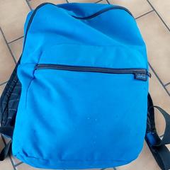 Batoh Blauw, jak nahlášeno Regio Oost-Vlaanderen pomocí iLost