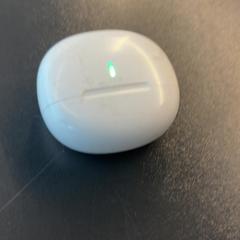 Oortjes & Oortjes case Wit, zoals gemeld door Pathé Amsterdam Noord met iLost