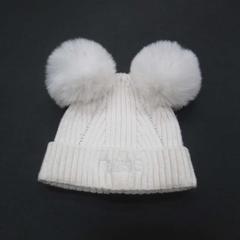 Czapka Guess met bollen, zgłoszono przez IKEA Heerlen przy użyciu iLost