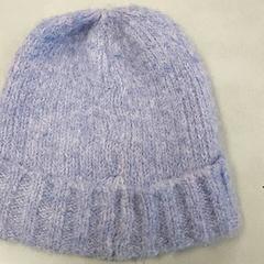 Kleding  - Muts, segons ha informat Centraal magazijn mitjançant iLost