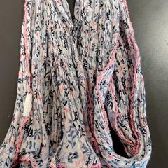 قلادة fouk، كما تم الإبلاغ عنه بواسطة IKEA Strasbourg عبر iLost