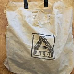 Bossa de mà, segons ha informat HTM mitjançant iLost