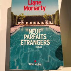 İLost kullanarak Room Mate Bruno tarafından bildirildiği gibi Kitap