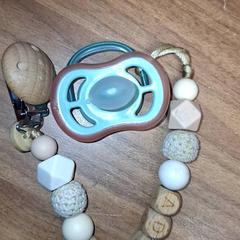 الحلمة Adisa، كما تم الإبلاغ عنه بواسطة Qbuzz DMG عبر iLost